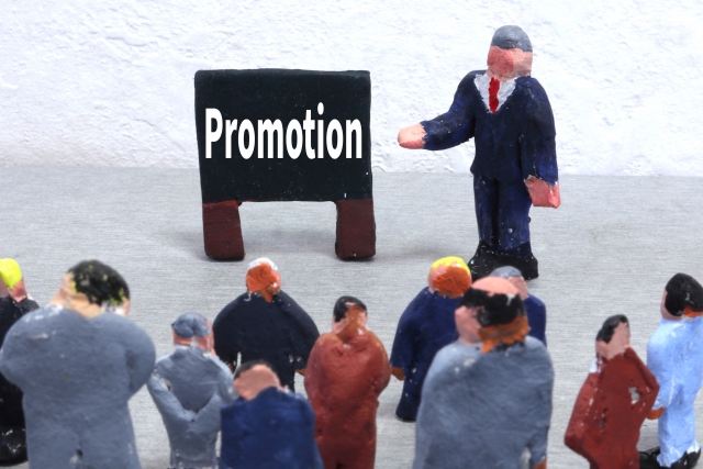 派遣社員 英語事務 その他オフィスワーク 販売・接客求人イメージ